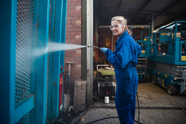 Professional Pressure Washing Services in Waverly, IL